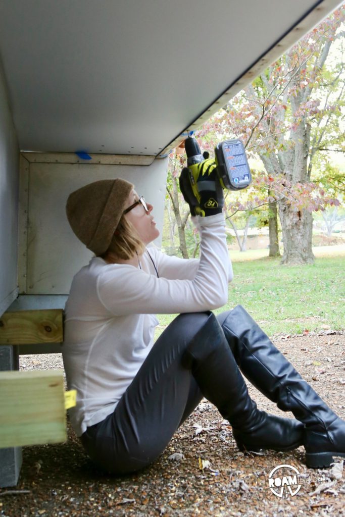 Securing the wings into the C-channel or the truck camper