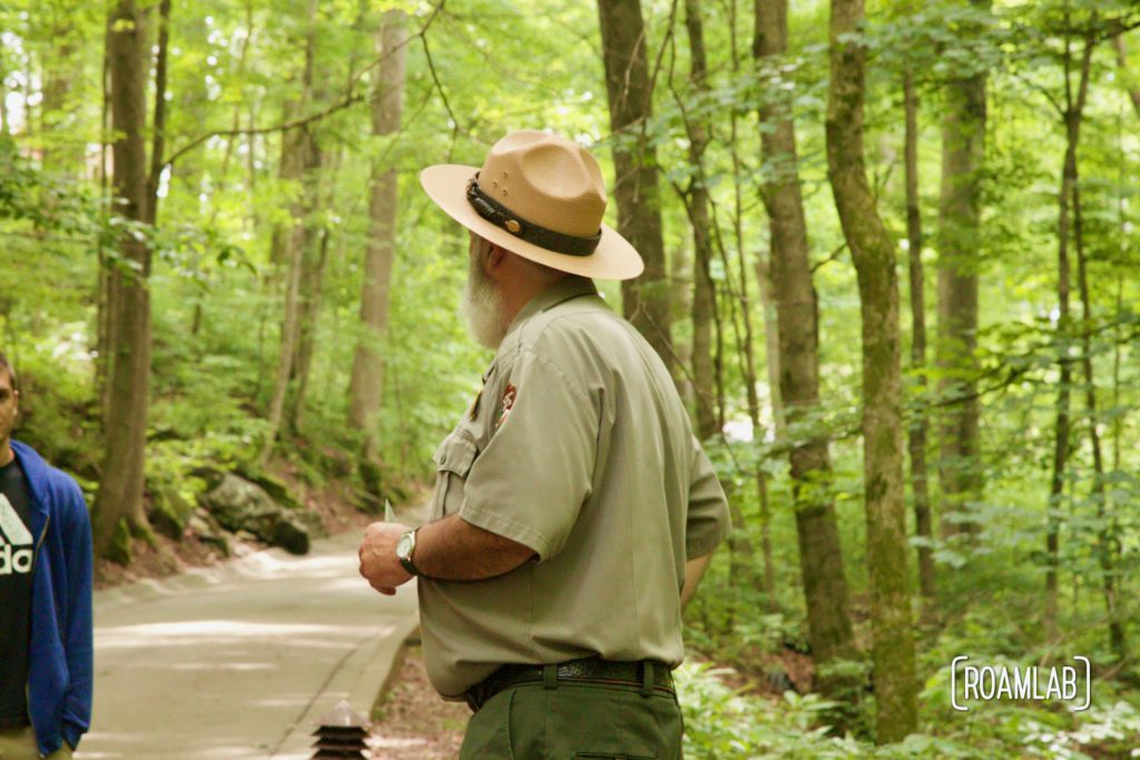 Park ranger lecturing on the ecology of the Mammoth Cave National Park.